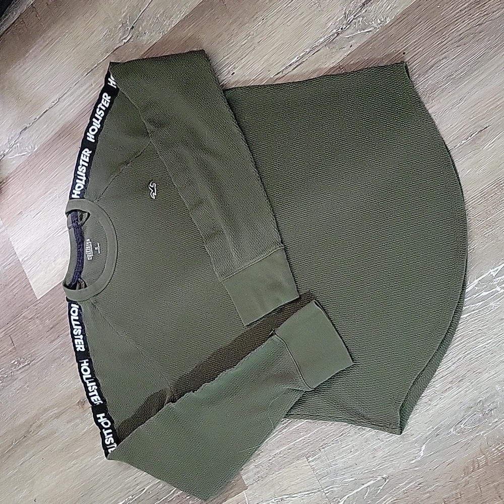 Hollister longsleeve size m